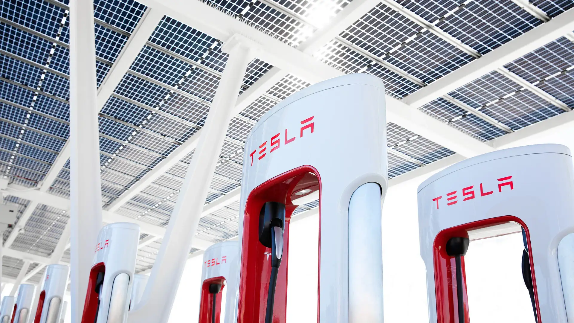 Tesla Supercharger construction to continue in Australia, but long-term expansion in doubt