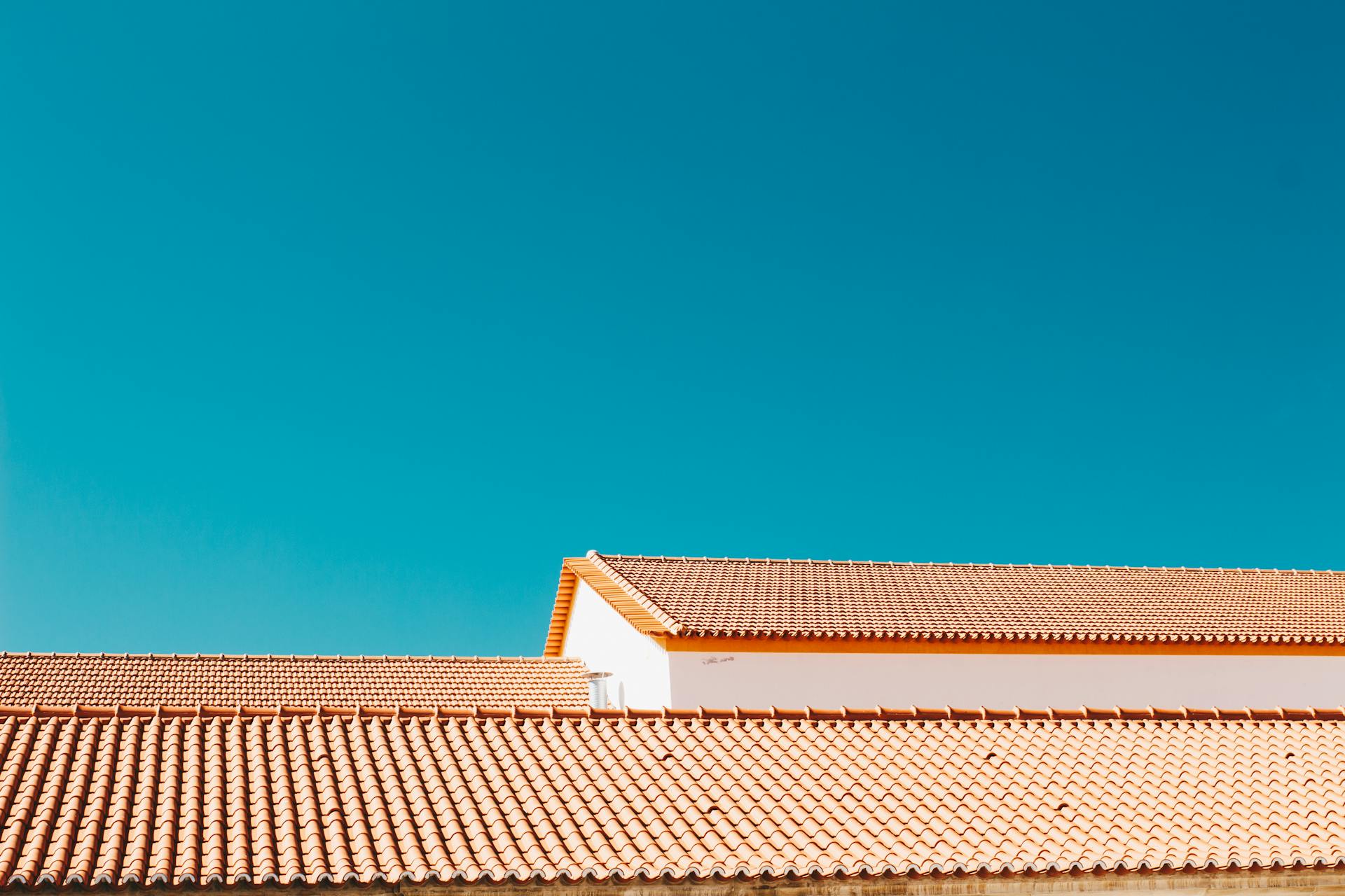 What Homeowners Should Know Before Switching to Flat Roofs